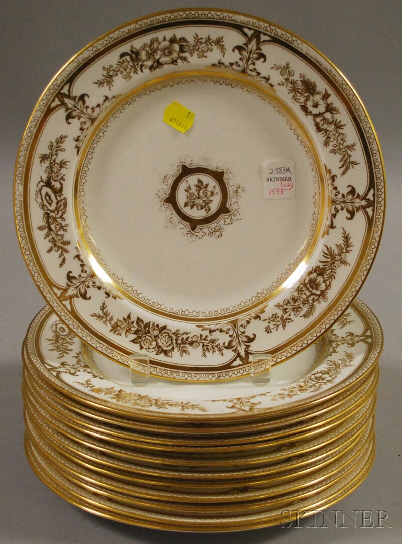 Appraisal: Set of Twelve Wedgwood Gilt-decorated Porcelain Dinner Plates dia in