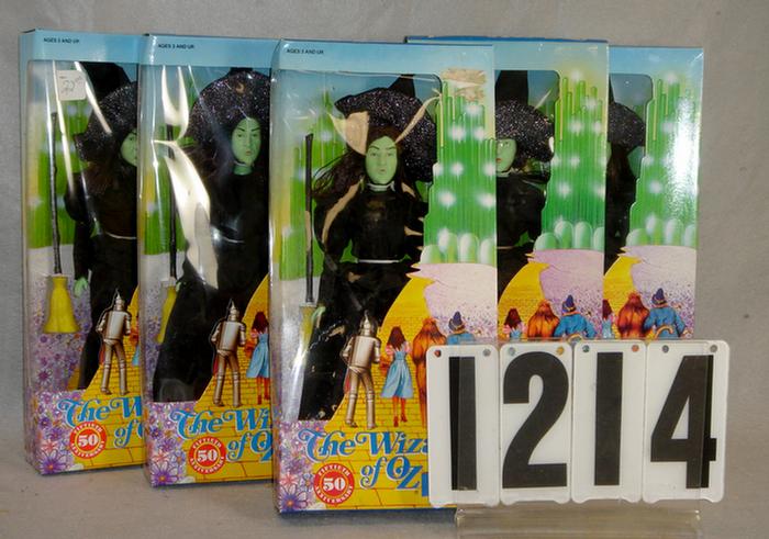 Appraisal: Lot of Wizard of Oz th Anniversary character dolls in