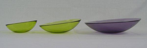 Appraisal: SET OF ORREFORS ''MINGLE'' GLASS BOWLS Inclined edge graduating sizes