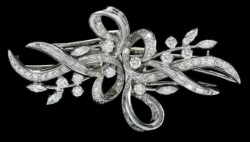 Appraisal: Platinum kt Diamond Dress Clips and pendant brooch ribbon and