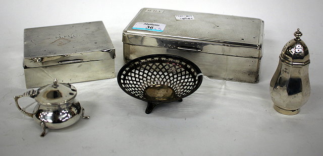 Appraisal: AN EARLY TH CENTURY SILVER MOUNTED CIGARETTE BOX with marks