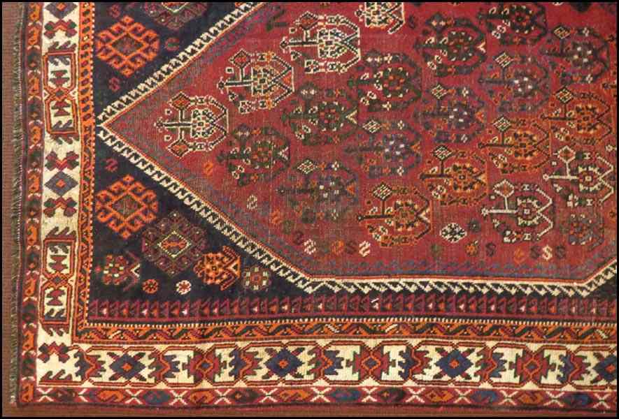 Appraisal: SHIRAZ RUG Width ' '' Length ' '' Condition No