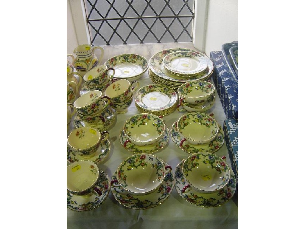 Appraisal: A quantity of Royal Cauldon Victoria pattern dinner and teawares