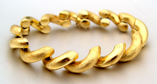 Appraisal: K SAN MARCOS BRACELET K yellow gold San Marcos bracelet