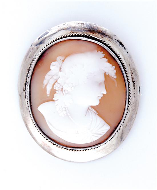 Appraisal: Shell cameo brooch pendant circa portrait of female having carved