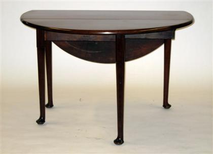 Appraisal: George III mahogany drop leaf table th century