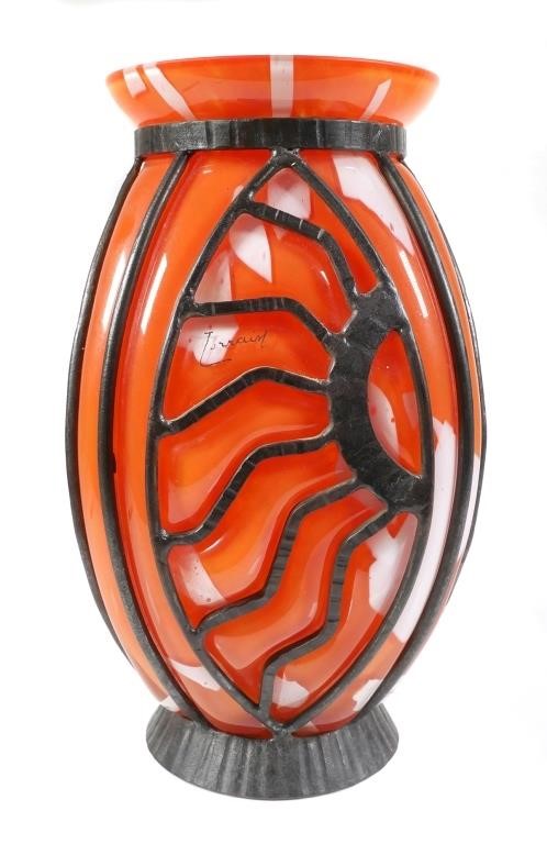 Appraisal: Striking Art Deco glass vase attributed to Daum's Verrerie d'Art