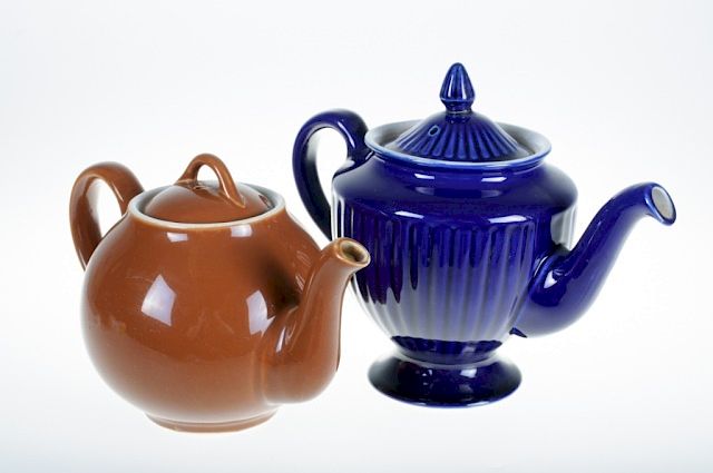 Appraisal: Hall Porcelain Teapots Duo Cobalt Brown Two porcelain teapots by