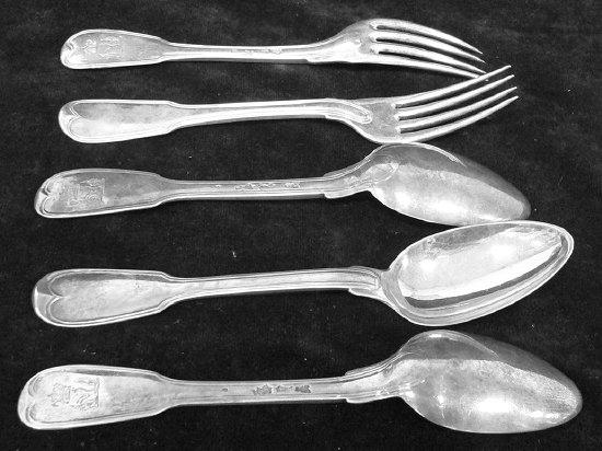 Appraisal: A quantity of crested flatware fiddle and thread pattern possibly