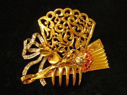 Appraisal: karat yellow and white gold diamond and ruby pin'Fan' form