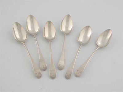 Appraisal: A set of six George III Old English pattern teaspoons