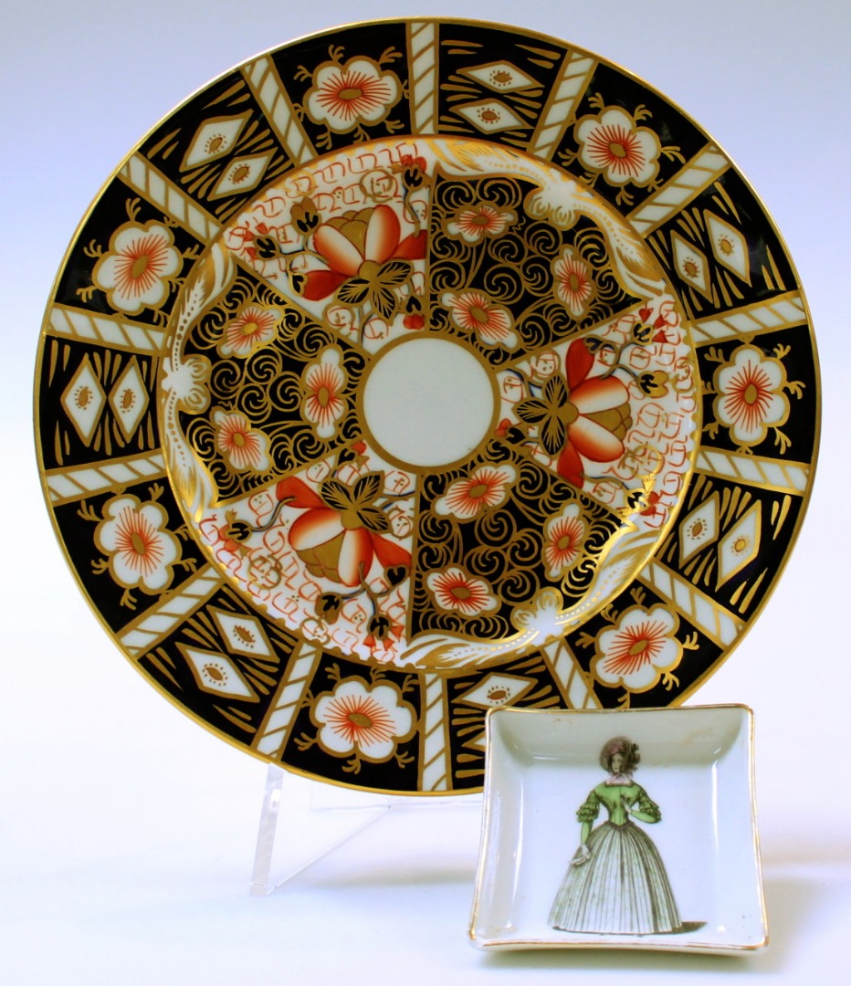 Appraisal: A thC Royal Crown Derby Imari pattern dinner plate no