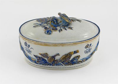 Appraisal: An unusual Chinese oval tureen and cover in Marienberg style