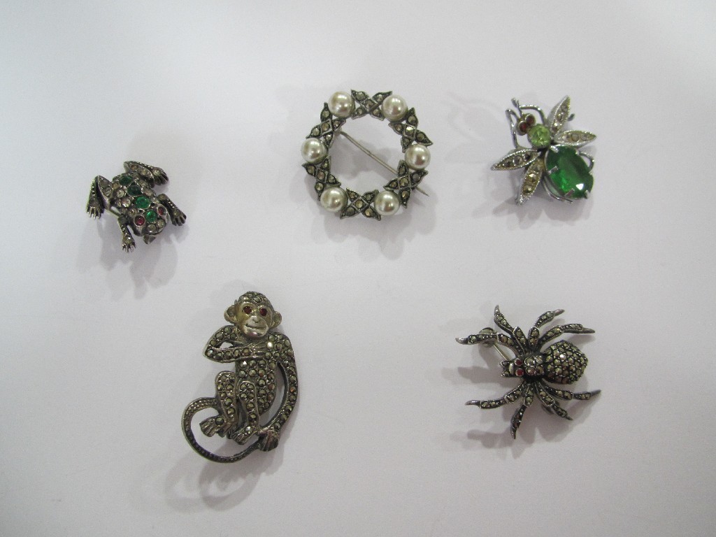 Appraisal: A lot of silver marcasite brooches including a frog spider