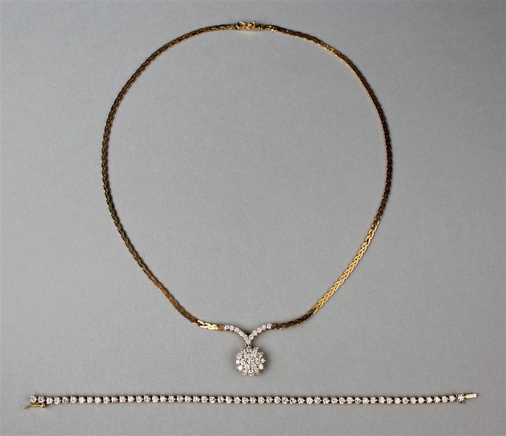 Appraisal: K YELLOW GOLD AND DIAMOND NECKLACE AND BRACELET the K