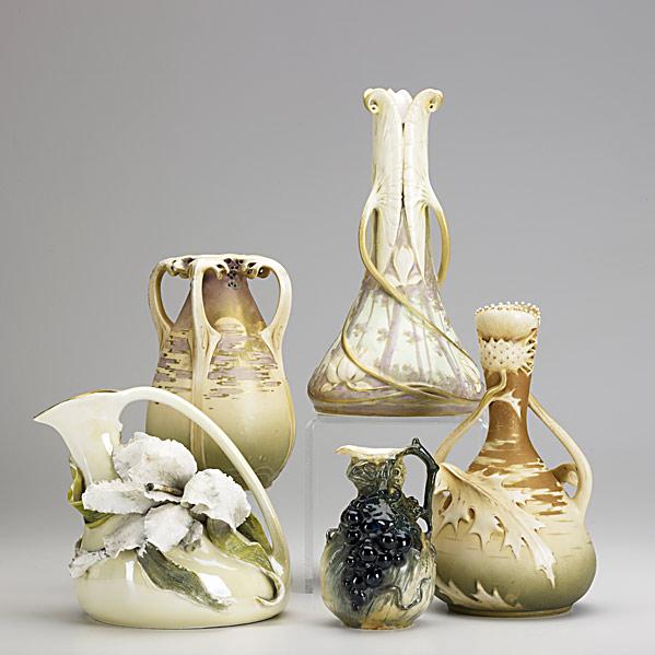 Appraisal: RIESSNER STELLMACHER KESSELERNST WAHLISSFive porcelain Amphora vases two small with