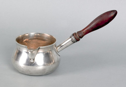 Appraisal: Georgian silver sauce pan - bearing the touch of John