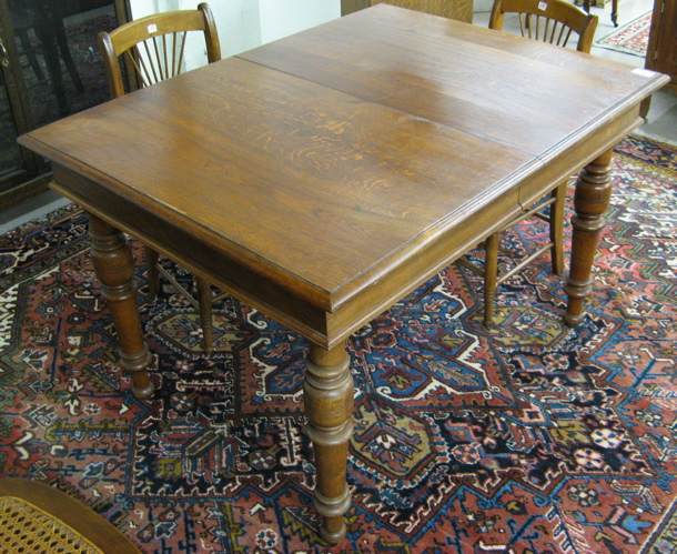 Appraisal: VICTORIAN OAK DINING TABLE Continental late th century having a