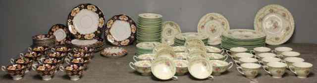 Appraisal: Porcelain Lot Including Royal Albert ''Heirloom ''Includes a partial Royal