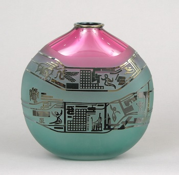 Appraisal: A Contemporary Cameo Glass Vase by Grant A contemporary cameo