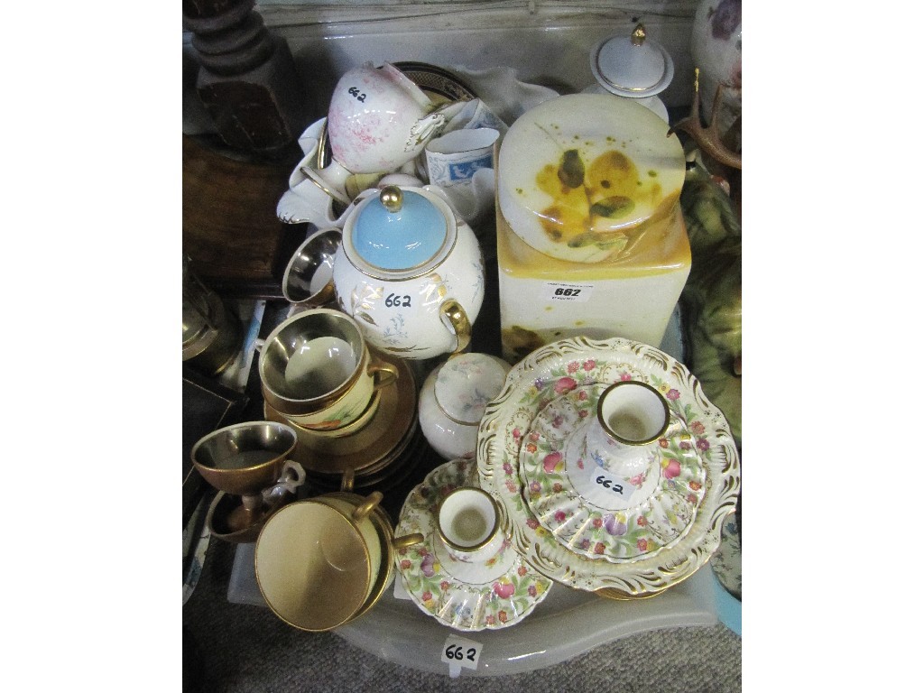 Appraisal: Tray lot comprising teawares Hammersley Dresden spray candl