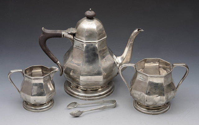 Appraisal: A SILVER THREE PIECE OCTAGONAL BALUSTER SHAPED TEA SET consisting