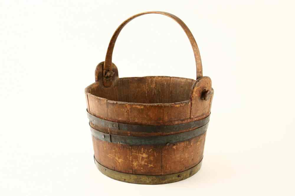 Appraisal: BUCKET - Early primitive th c oak wooden bucket Stave