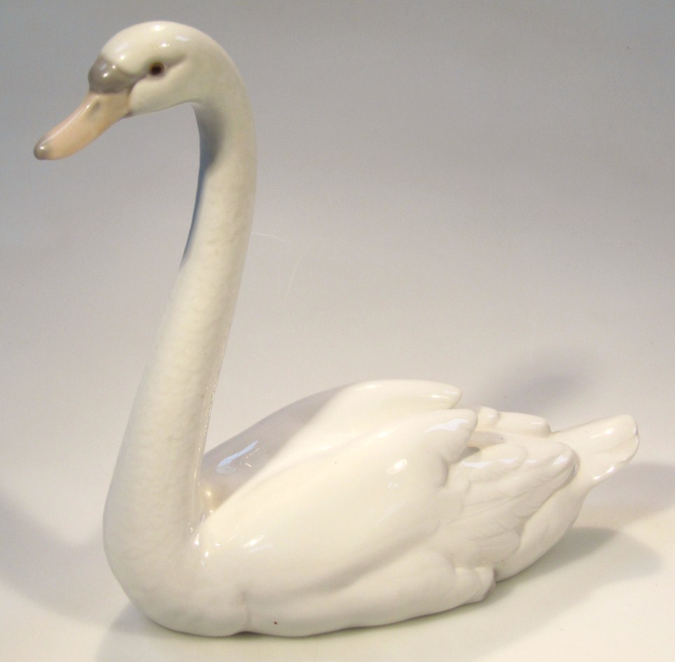 Appraisal: A Lladro figure of a swan no cm high