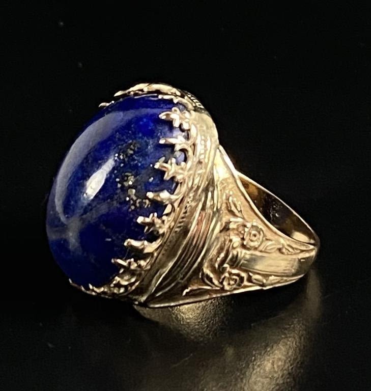 Appraisal: Vintage k Gold Blue Lapis RingSize Weight g Lapis is