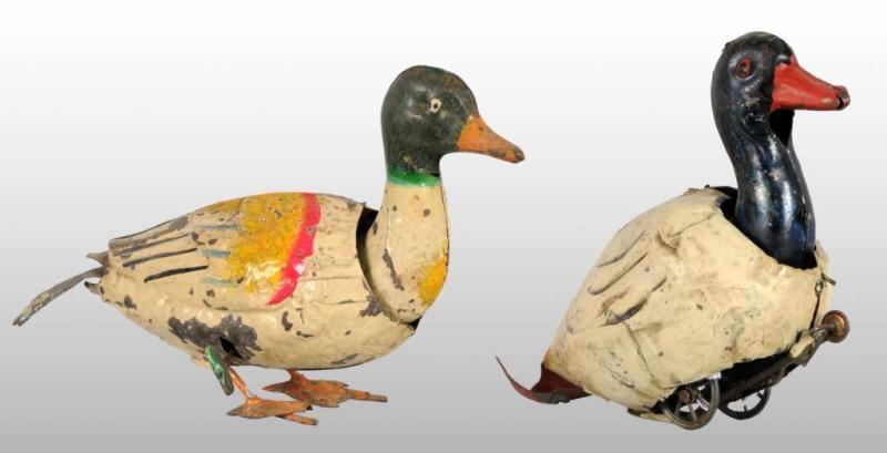 Appraisal: Lot of Tin Hand-Painted Duck Wind-Up Toys Description German Working