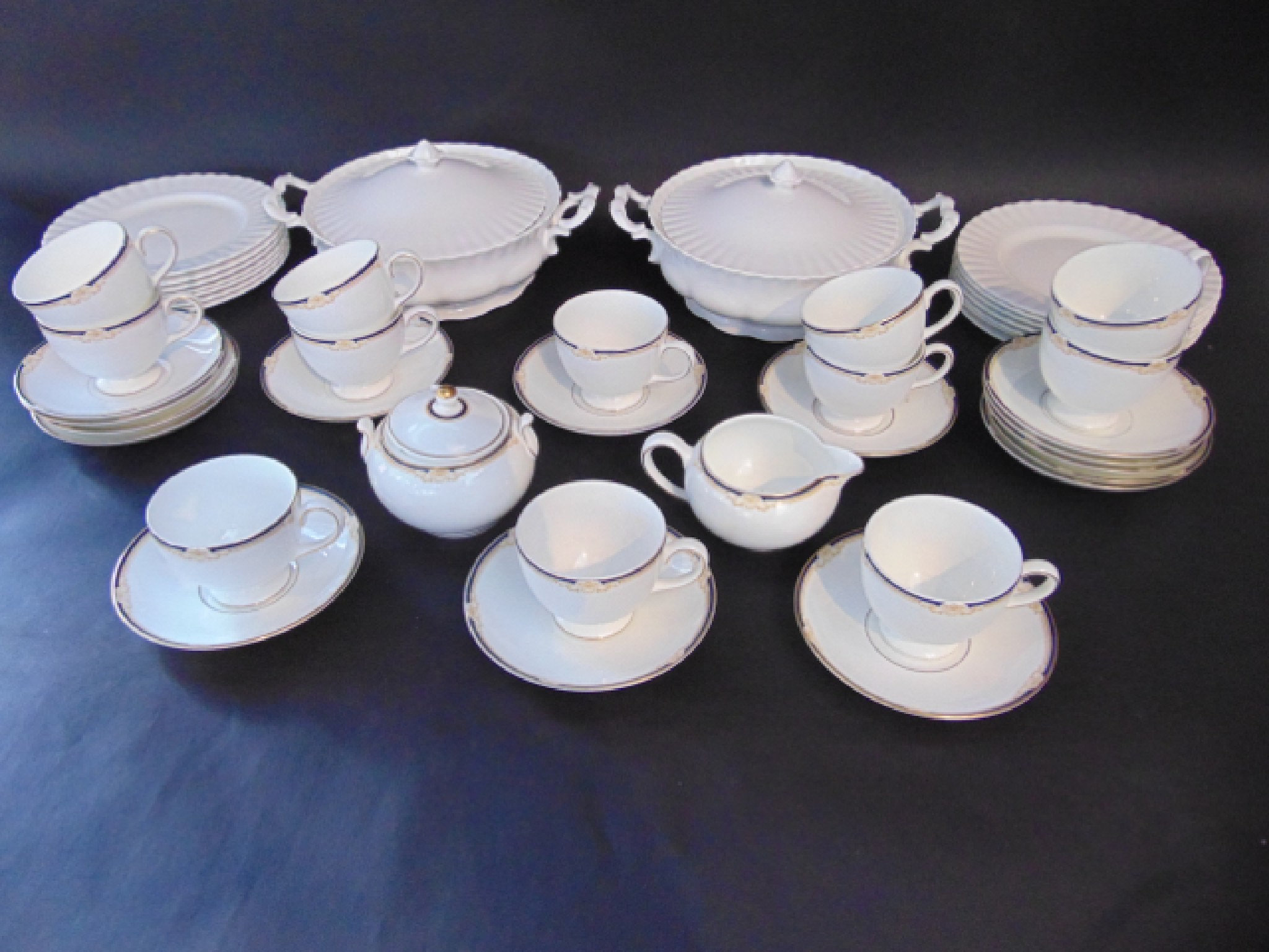 Appraisal: A collection of Wedgwood Cavendish pattern tea wares number R