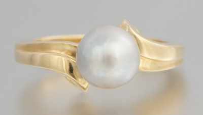 Appraisal: A Ladies' k Gold and Pearl Ring k yellow gold