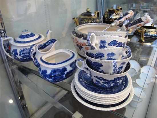 Appraisal: SPODE 'SPODES TOWER' PART TEA SERVICE FAULTS