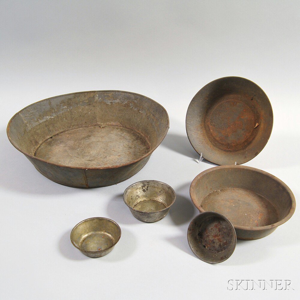 Appraisal: Six Miscellaneous Shaker Tin Dishes America th century dia to