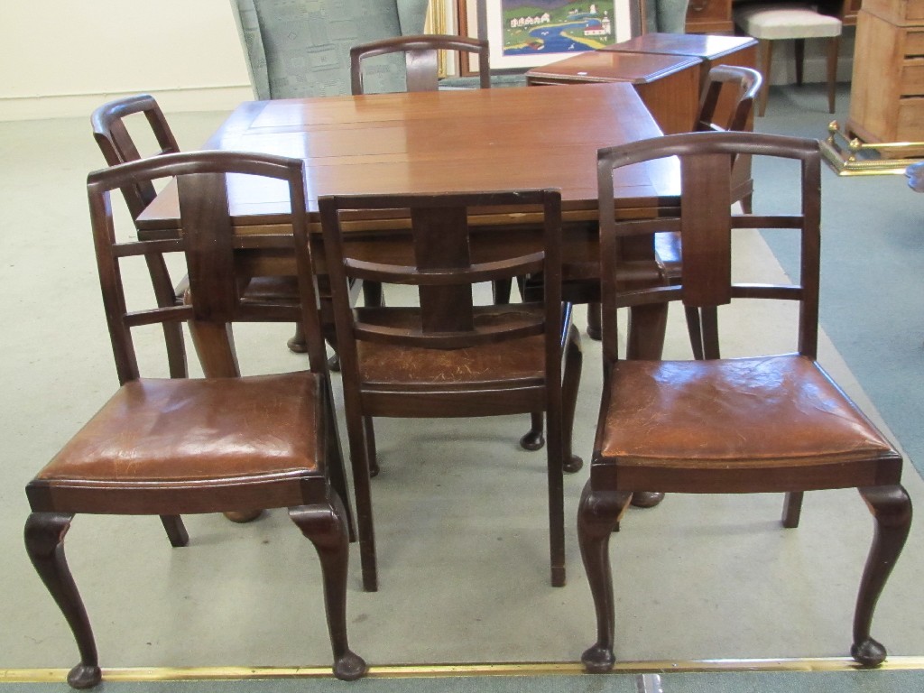 Appraisal: Mahogany pull out dining table with six chairs