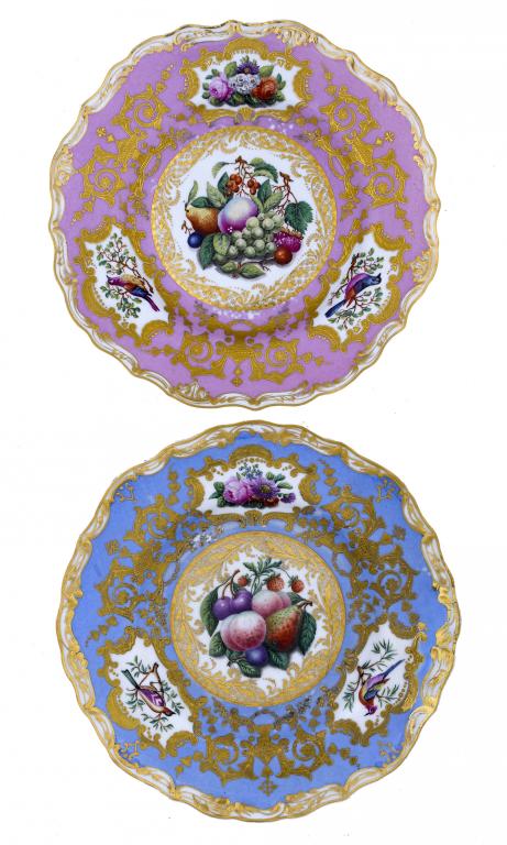 Appraisal: A PAIR OF RUSSIAN DESSERT PLATES IMPERIAL PORCELAIN MANUFACTORY PERIOD