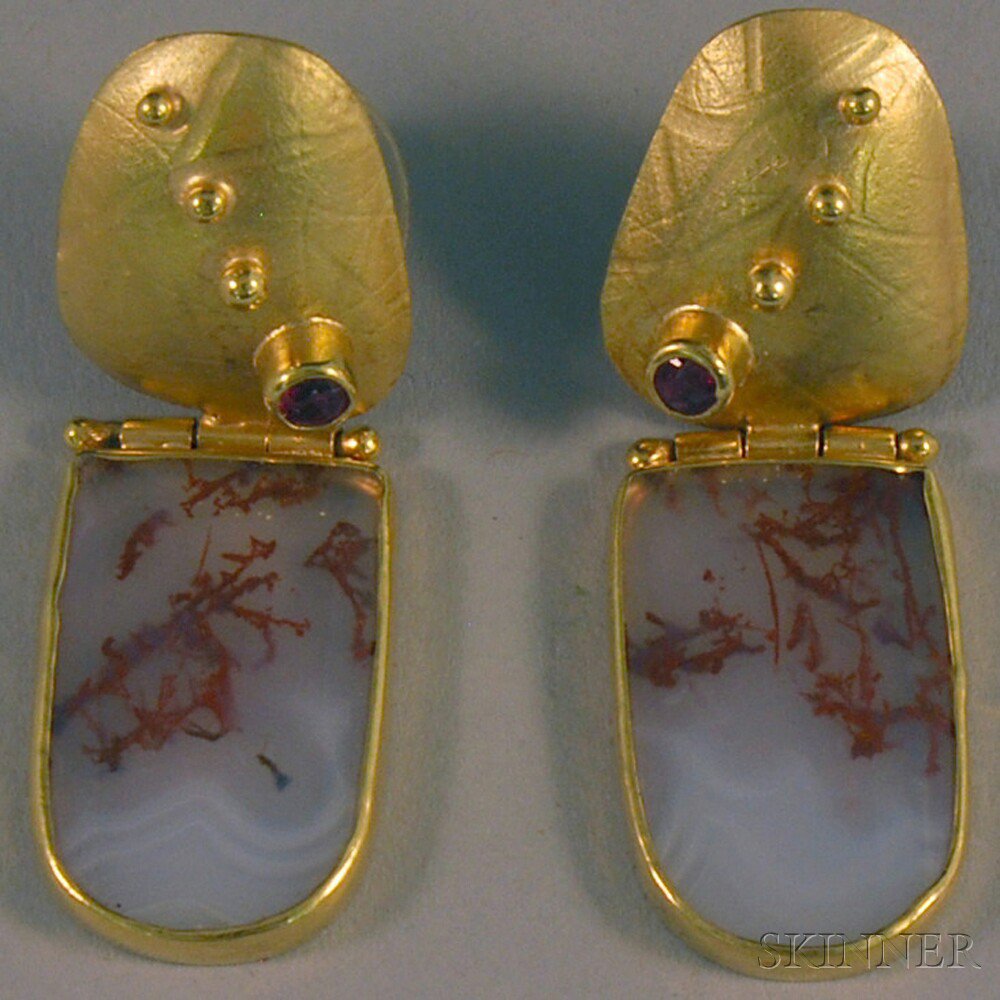 Appraisal: Pair of Contemporary kt Gold and Dendritic Agate Earpendants incised