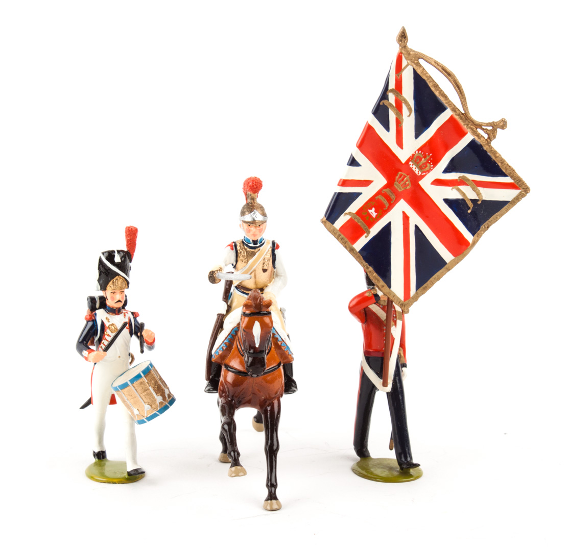 Appraisal: Five Imperial lead figural sets including Officer Seaforth Highlanders Grenadiers