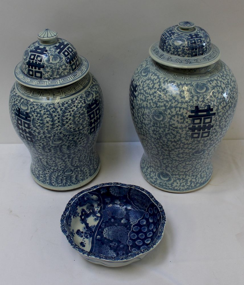 Appraisal: Group of Antique Chinese Porcelain Including two double happiness ginger