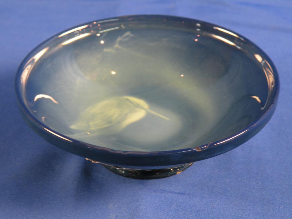 Appraisal: A Royal Worcester Sabrina ware small bowl decorated with a