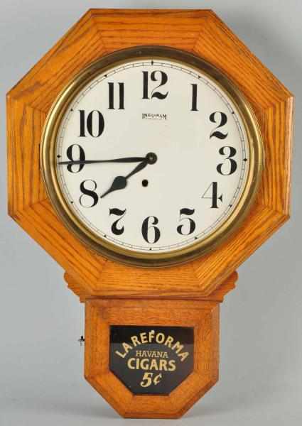 Appraisal: La Reforma Cigar Advertising Clock Description s Manufactured by Ingraham