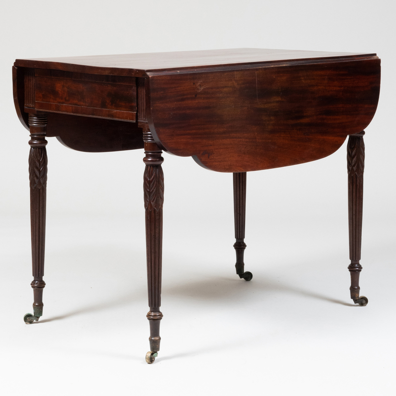 Appraisal: Fine Federal Mahogany Drop-Leaf Breakfast Table in the Manner of