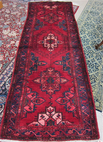 Appraisal: PERSIAN ZANJAN AREA RUG Zanjan Province northwestern Iran hand knotted