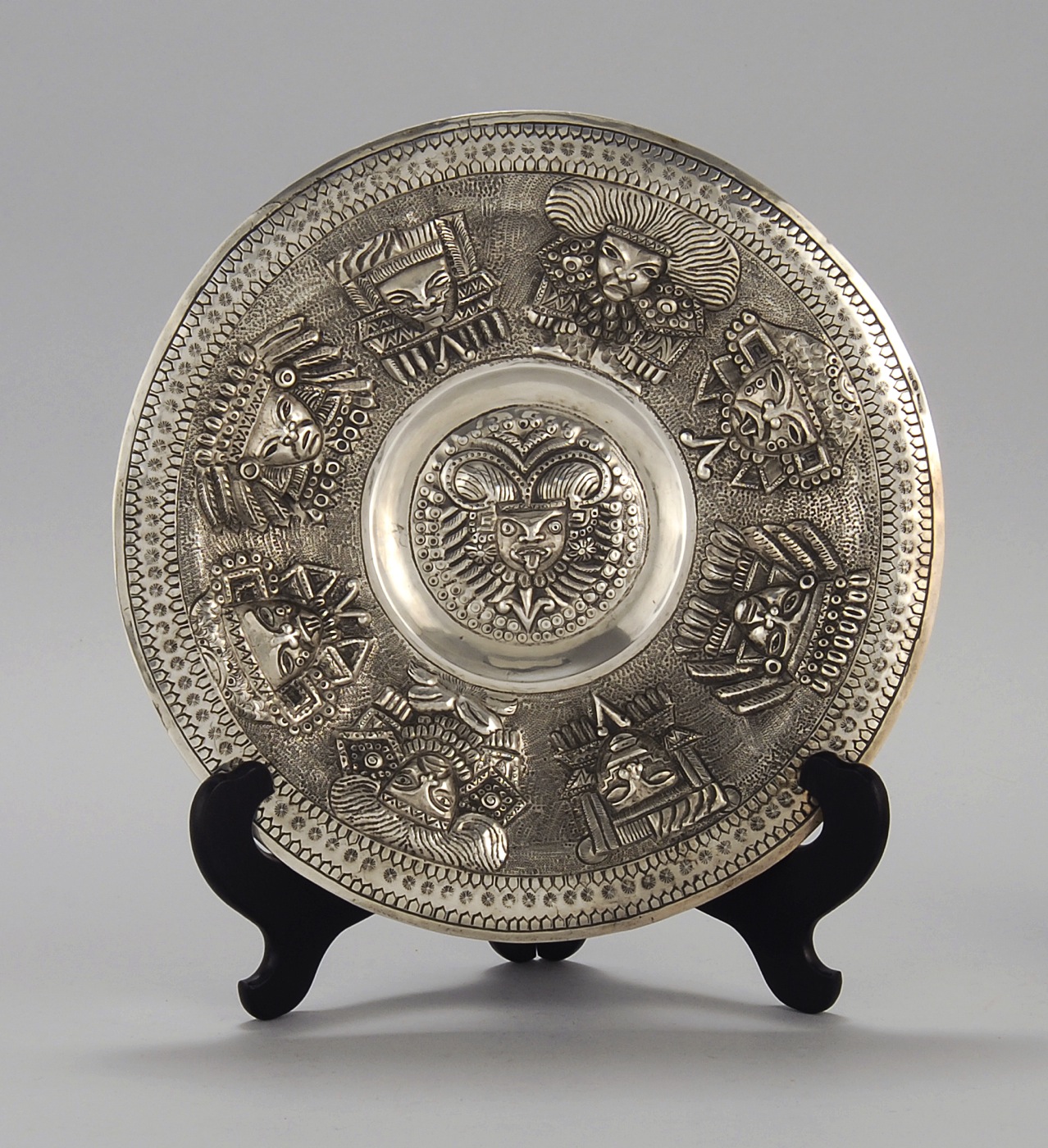 Appraisal: MEXICAN SILVER TRAY BY J VIGUERAS In circular form with