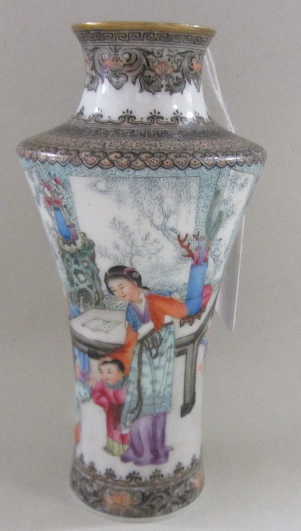 Appraisal: A small Chinese famille rose eggshell porcelain vase th century