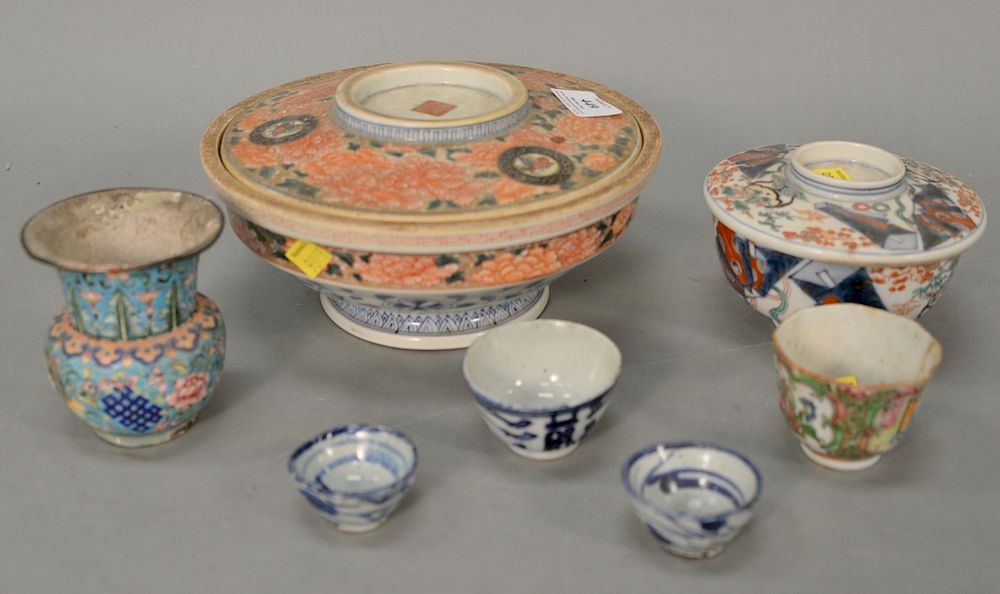 Appraisal: Group of Chinese porcelain to include large covered porcelain bowl