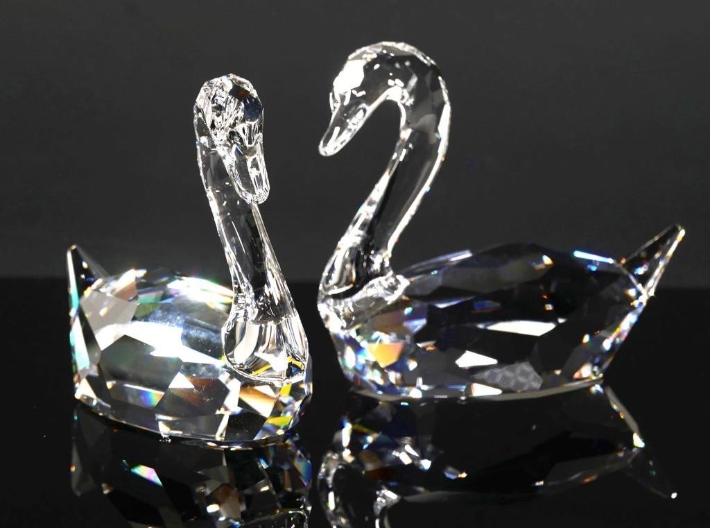 Appraisal: Swarovski Flirting Swans crystal figurine Model Contained in original packaging