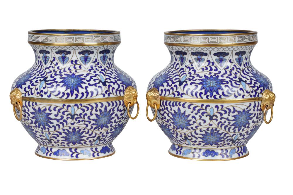 Appraisal: PAIR OF CHINESE STYLE CLOISONNE ENAMEL CACHEPOTSeach mounted with four