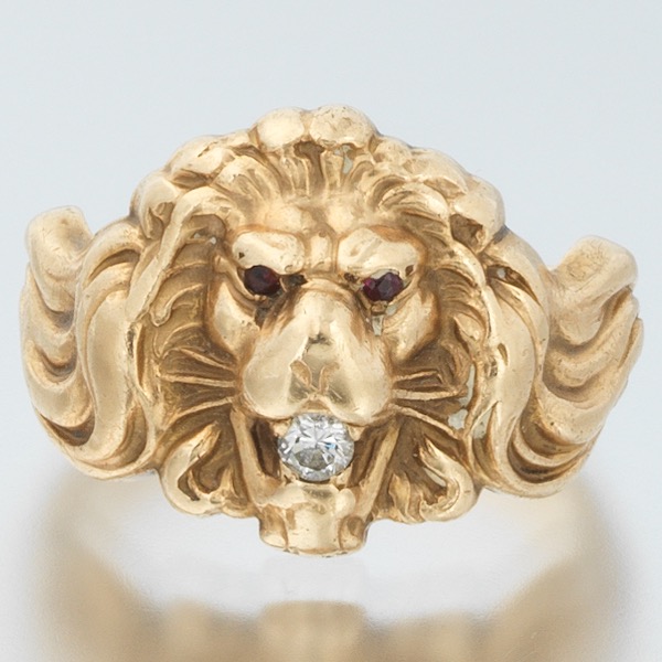 Appraisal: LADIES' GOLD AND DIAMOND LION RING Ring size - k