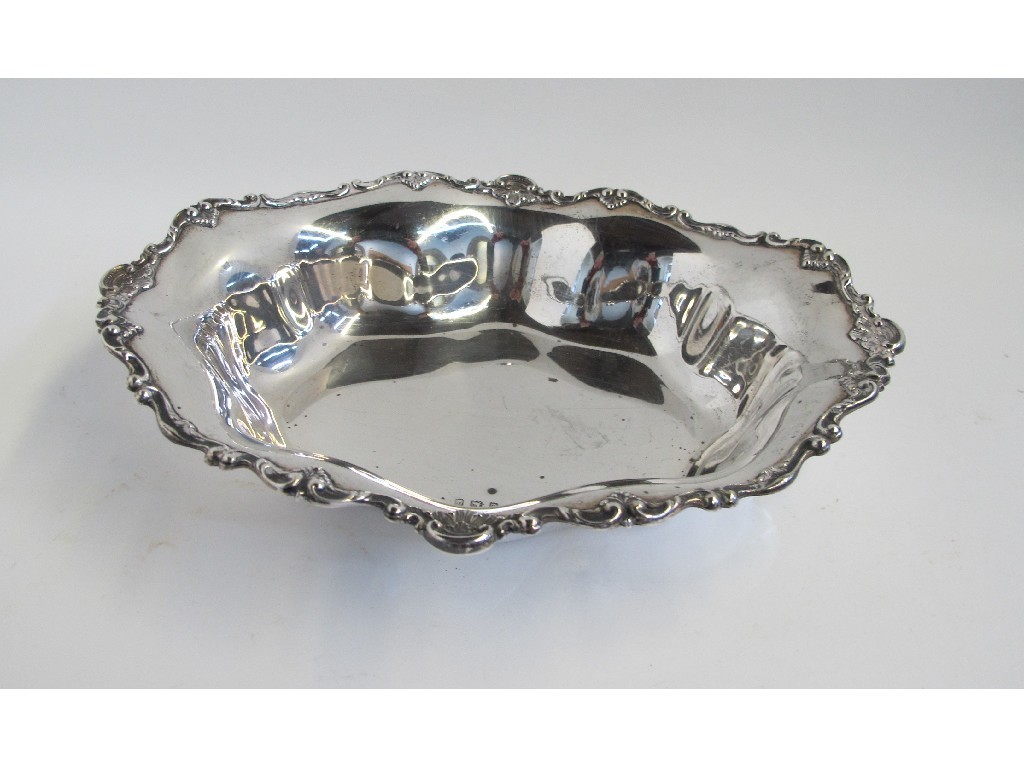 Appraisal: Silver fruit bowl Birmingham